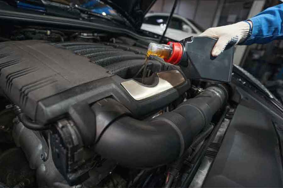 Olie en filter verversen – AutoFix Garage Oosterhout